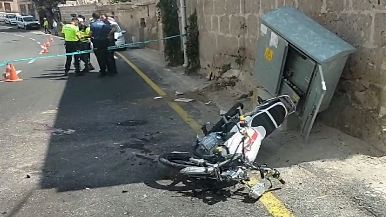 Güzelyurt ilçesinde Motosikletle okula giden öğrenciler kaza yaptı: 2 ağır yaralı