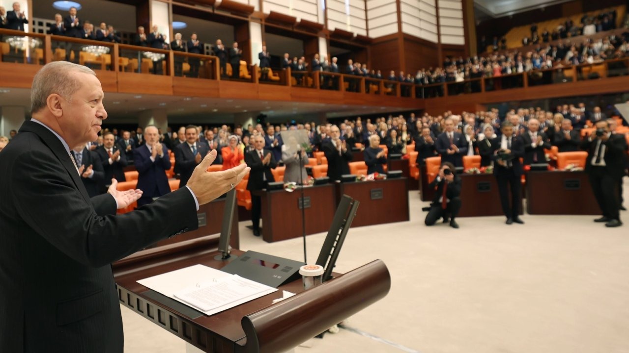 Cumhurbaşkanı Erdoğan: Mesele Türkiye ise gerisi teferruattır