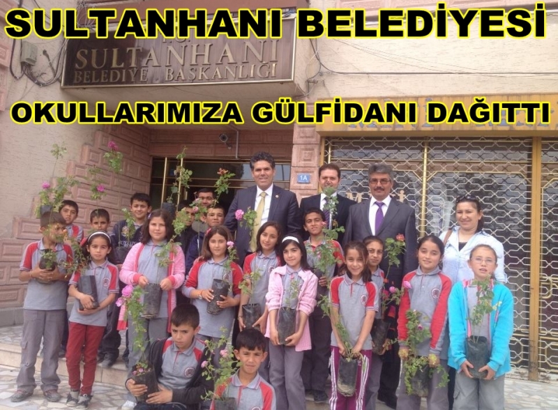 Sultanhanı Belediyesi Gül Fidanı Dağıttı