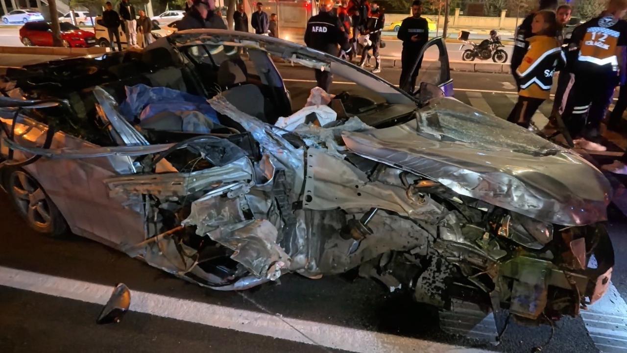 Aksaray yolunda Feci Kaza; 1 Ölü, 1 Ağır yaralı