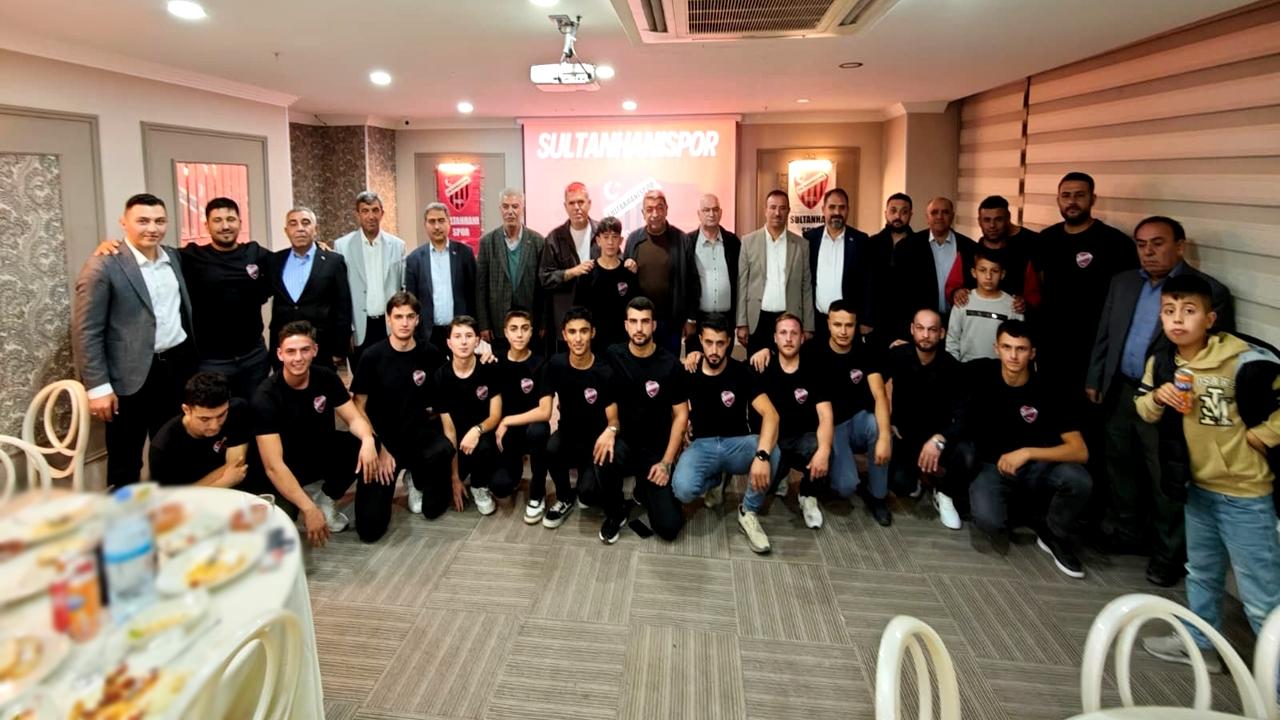 Sultanhanı Spor Futbolcuları Lige Hazırlık Kapsamında Kaynaşma Yemeğinde Buluştu