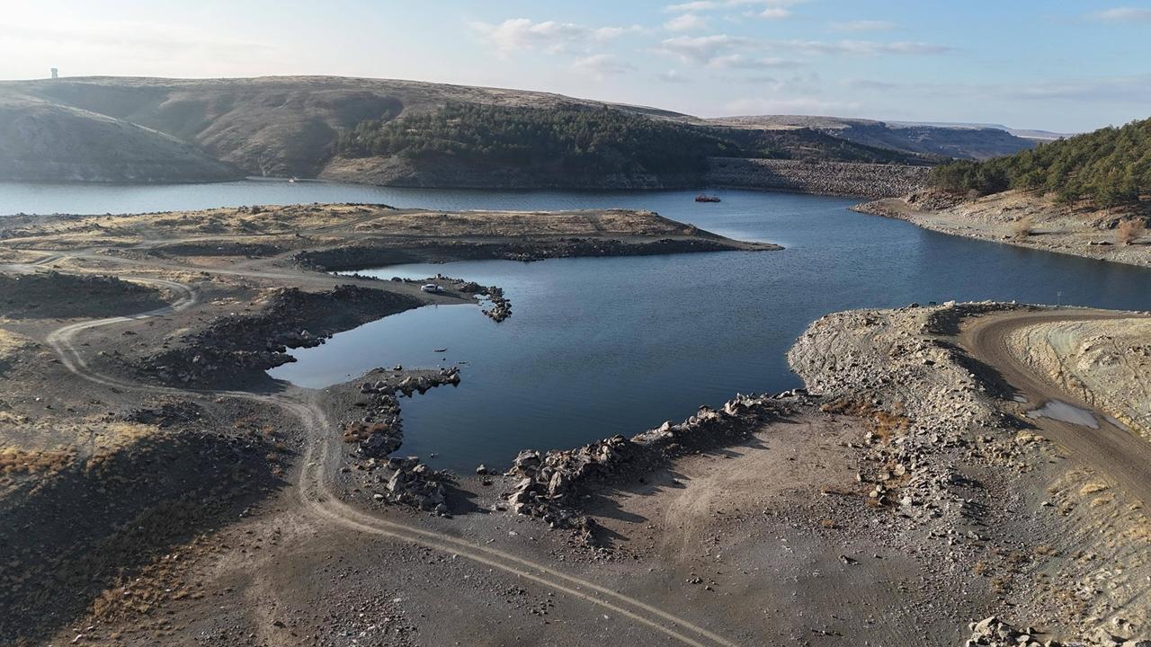 Aksaray’ın İçme Suyu Kaynağı Mamasın Barajı’nda Doluluk %15’e Kadar Geriledi