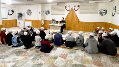 Kur’an Kursu Öğrencileri Doktor Mücahit Çavdar’la Söyleşide Buluştu