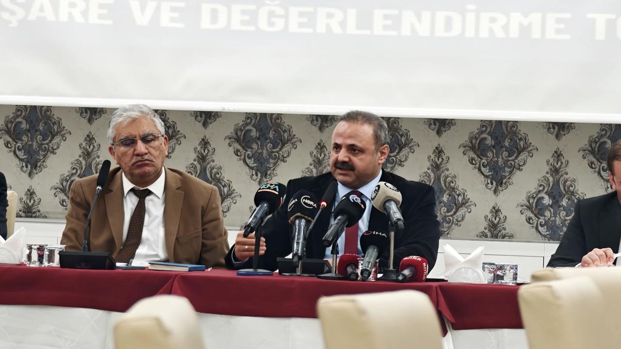 Rektör Arıbaş: "Sultanhanı’nda MYO Kurulmasına Yönelik Bir Çalışma Yok, Mevcut eğitim değişmeden devam edecek"