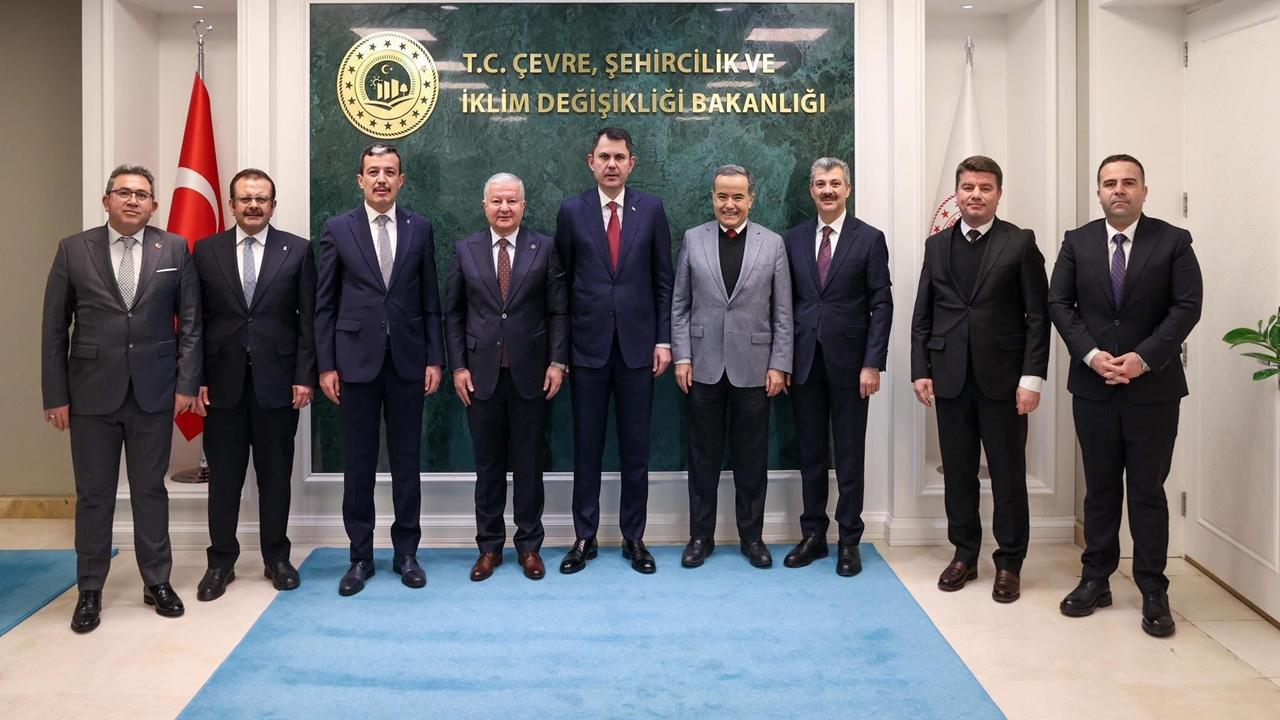 Aksaray Heyetinden Bakan Kurum’a Ziyaret: Yatırımlar ve Projeler Masaya Yatırıldı