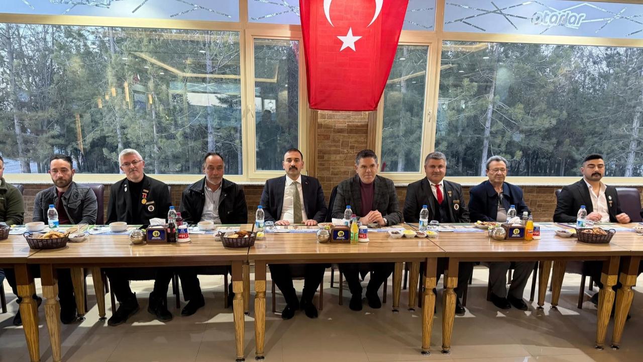 Sultanhanı’nda Ramazan’ın İlk Gününde Anlamlı Buluşma: Şehit Aileleri ve Gaziler Onuruna İftar Programı