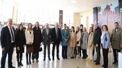 ASÜ’de Aksaray’a özgü  hediyelik seramik sergisi açıldı