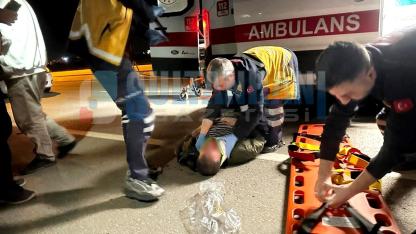 Sultanhanı'nda Otomobil Yayaya çarptı: 1’i ağır 2 yaralı