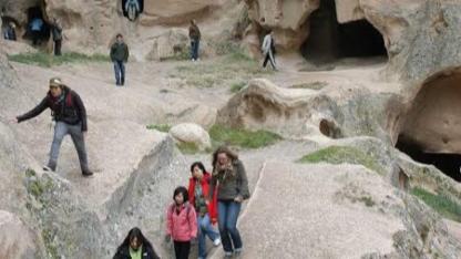 TARİHİ VE TURİSTİK YERLERDE FOTOĞRAF ÇEKMEK SERBEST VİDEO ÇEKİMİ İZNE BAĞLI